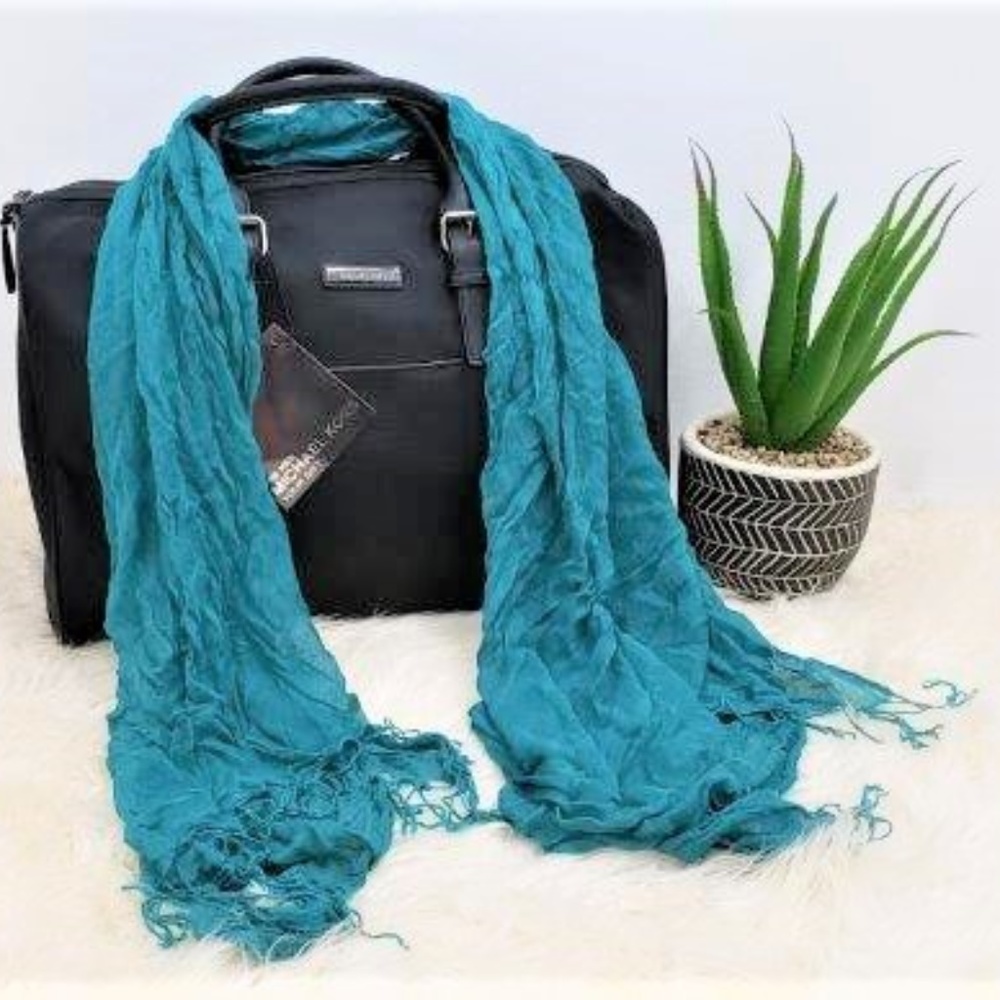 Black Michael Kors Jet Set Duffle Bag